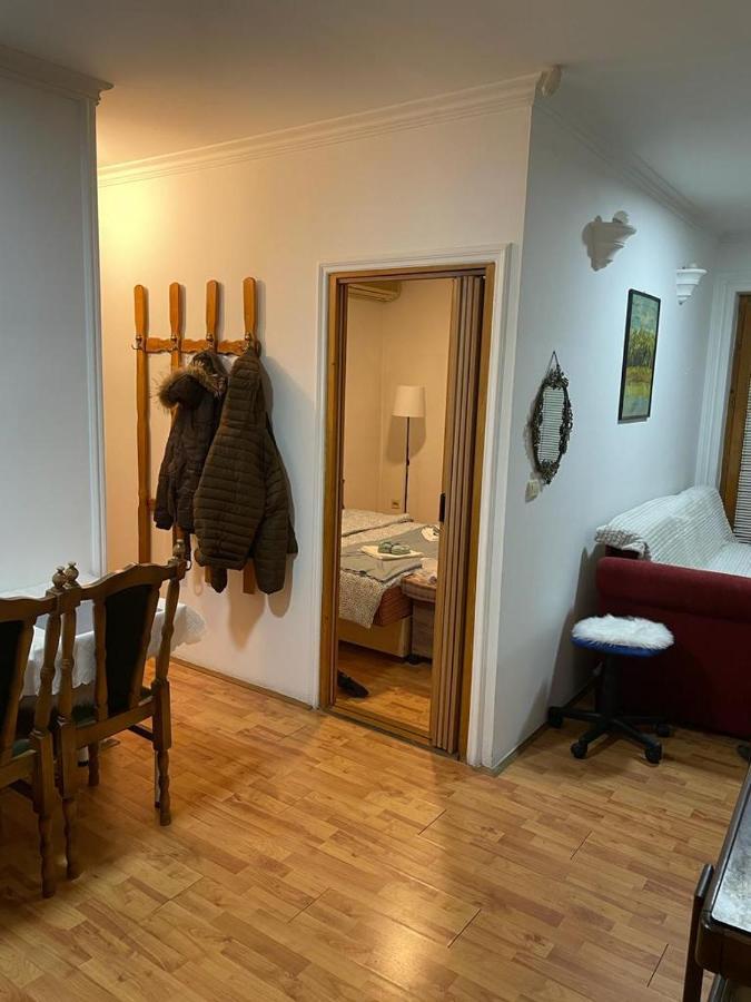 Apartment Mixa Belgrad Exteriör bild